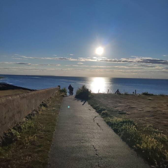 Escape To The Coast In A Luxurious Private Apartment Herne Bay Bagian luar foto
